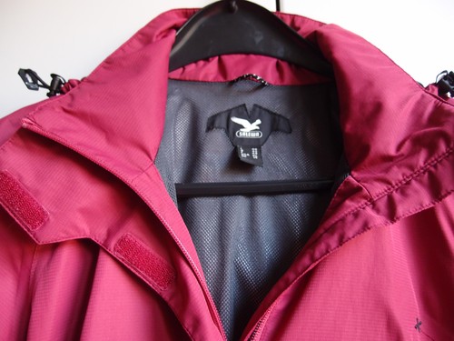 Sportliche damen regenjacke - sportliche, in